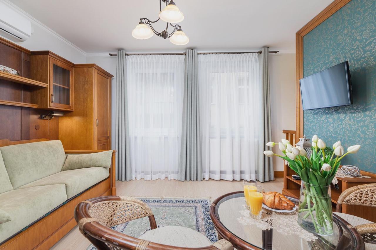 Elegant Hotel apartamentowy 2*
