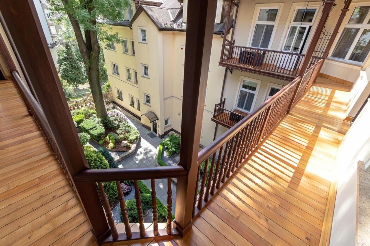 Hotel apartamentowy Elegant 2*